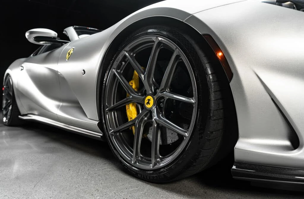 2021 Ferrari 812 GTS - Image 10 of 31