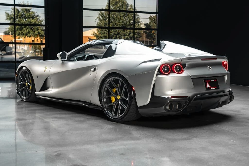 2021 Ferrari 812 GTS - Image 25 of 31