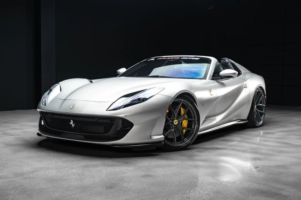 2021 Ferrari 812 GTS - Image 2 of 31