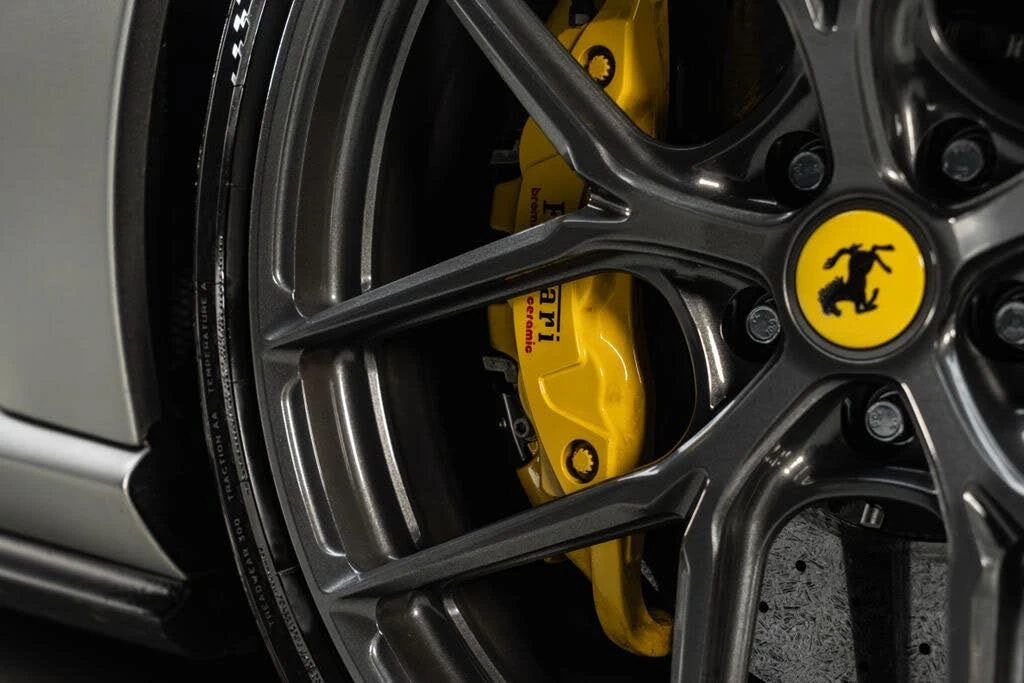 2021 Ferrari 812 GTS - Image 11 of 31