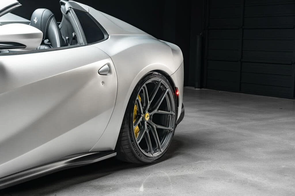2021 Ferrari 812 GTS - Image 28 of 31