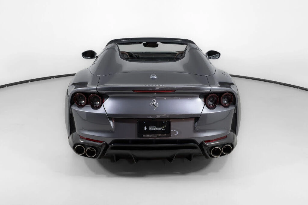 2021 Ferrari 812 GTS - Image 7 of 31