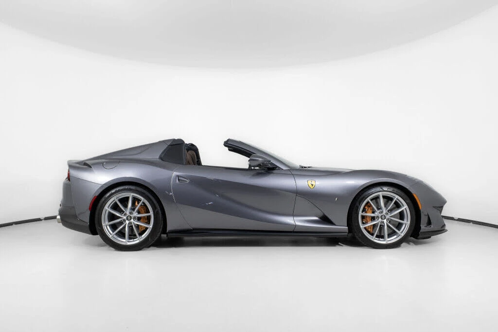 2021 Ferrari 812 GTS - Image 10 of 31