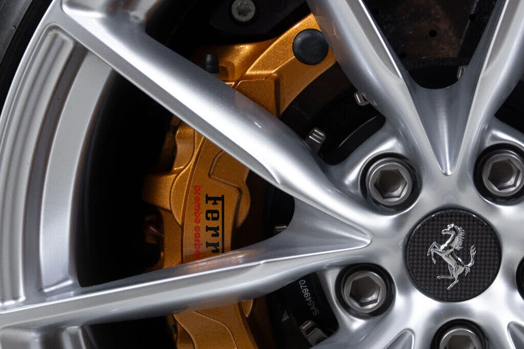 2021 Ferrari 812 GTS - Image 18 of 31
