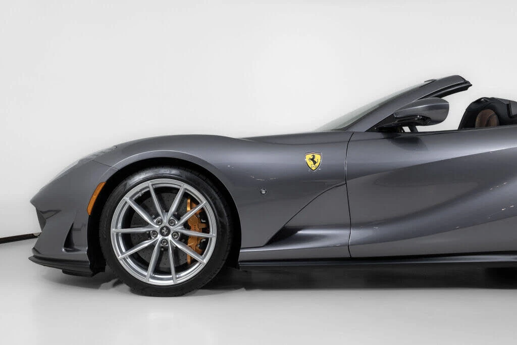 2021 Ferrari 812 GTS - Image 15 of 31