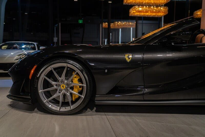 2021 Ferrari 812 GTS - Image 16 of 31