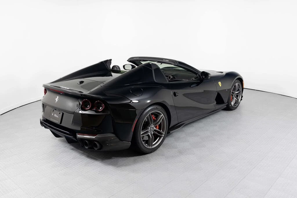 2021 Ferrari 812 GTS - Image 13 of 31