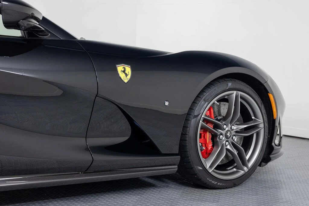 2021 Ferrari 812 GTS - Image 20 of 31