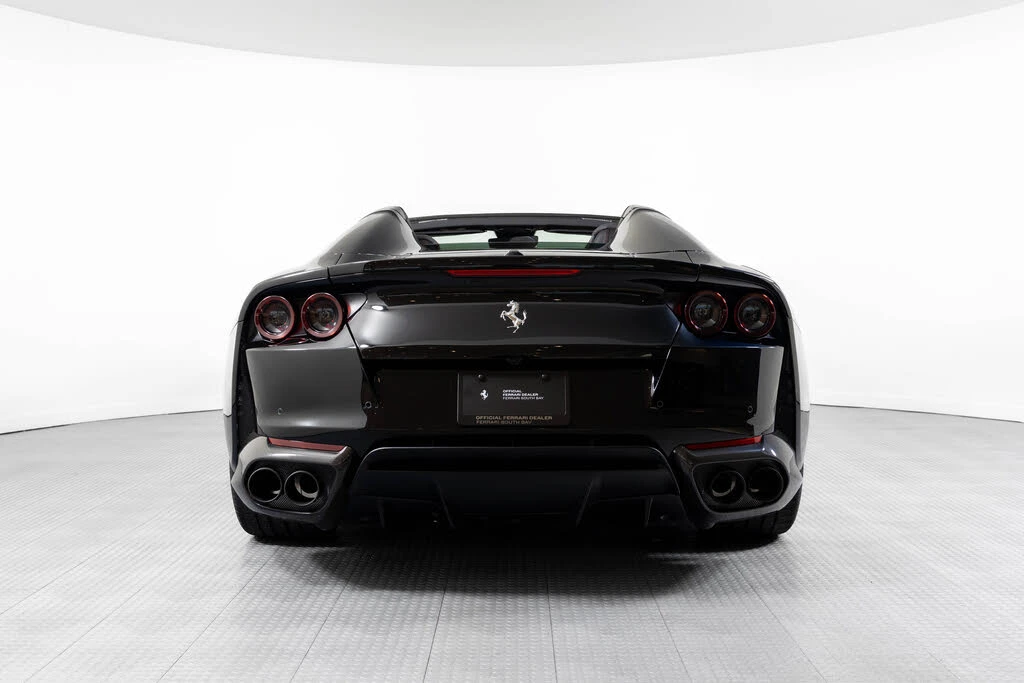 2021 Ferrari 812 GTS - Image 11 of 31