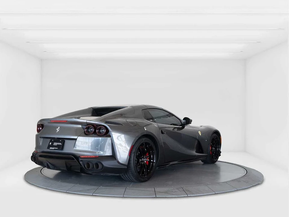 2021 Ferrari 812 GTS - Image 5 of 7