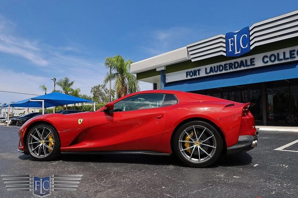 2021 Ferrari 812 GTS - Image 12 of 31