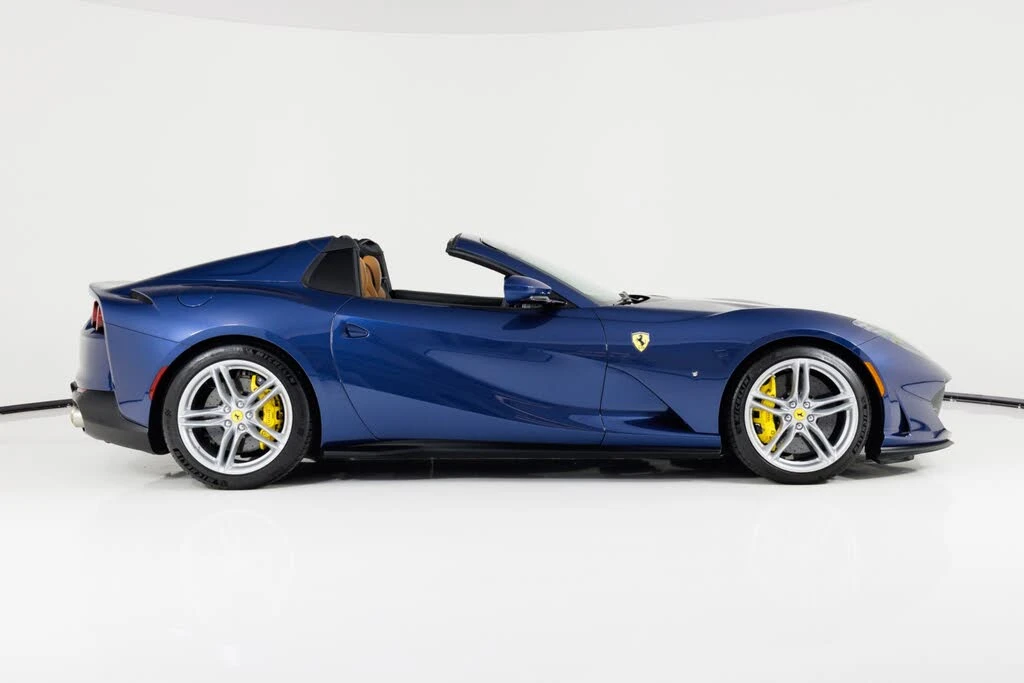 2021 Ferrari 812 GTS - Image 2 of 31