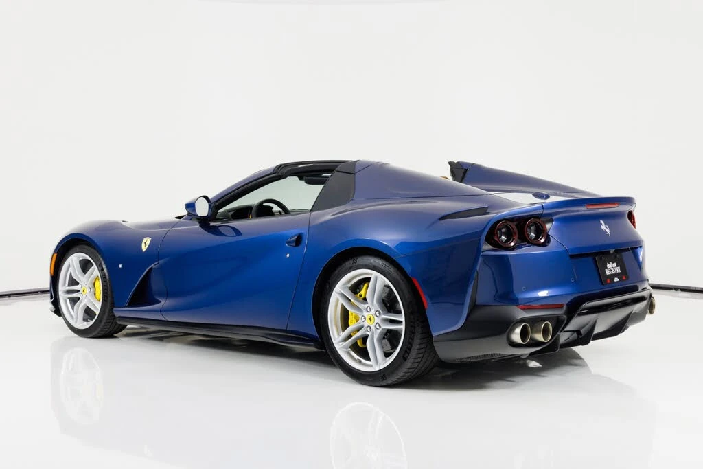 2021 Ferrari 812 GTS - Image 6 of 31