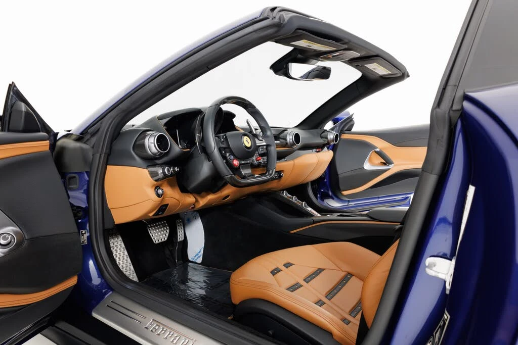 2021 Ferrari 812 GTS - Image 16 of 31