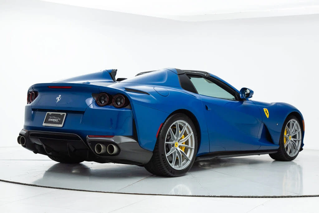2021 Ferrari 812 GTS - Image 2 of 31