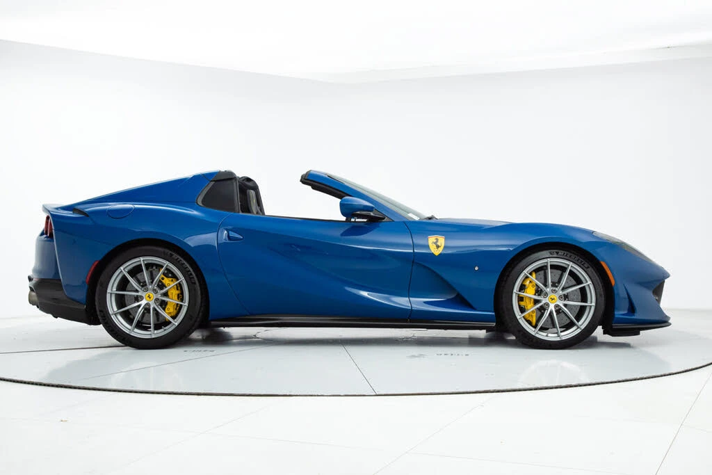 2021 Ferrari 812 GTS - Image 11 of 31