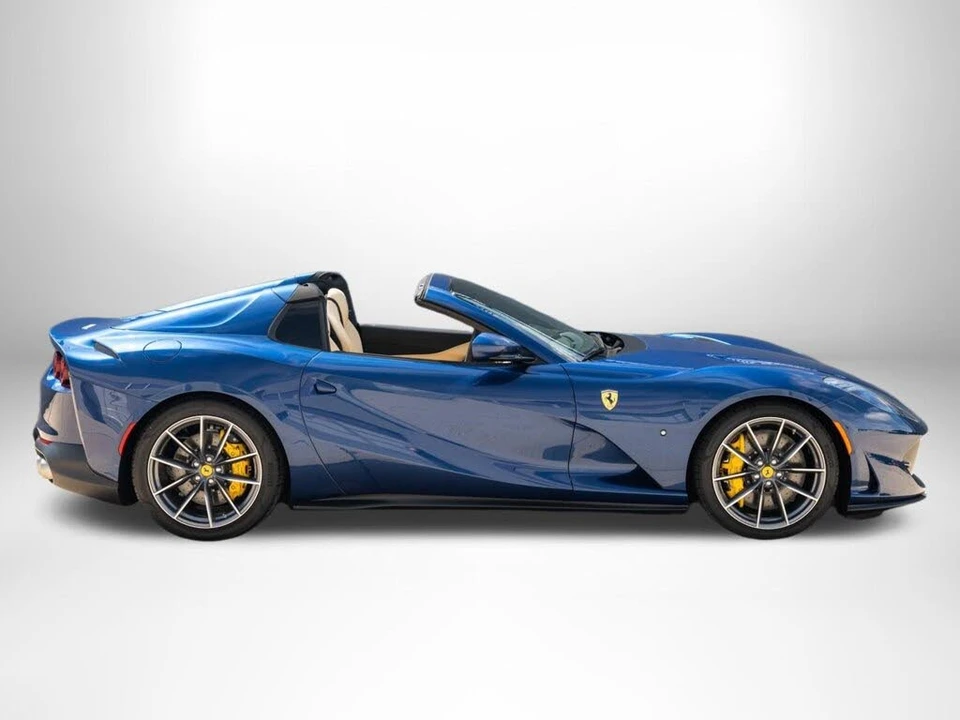 2021 Ferrari 812 GTS - Image 7 of 31