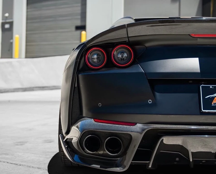 2021 Ferrari 812 GTS - Image 6 of 8