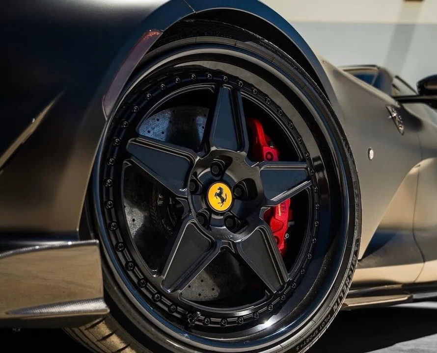 2021 Ferrari 812 GTS - Image 5 of 8
