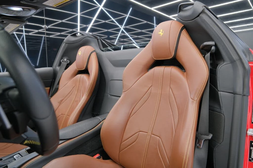 2021 Ferrari 812 GTS - Image 10 of 31