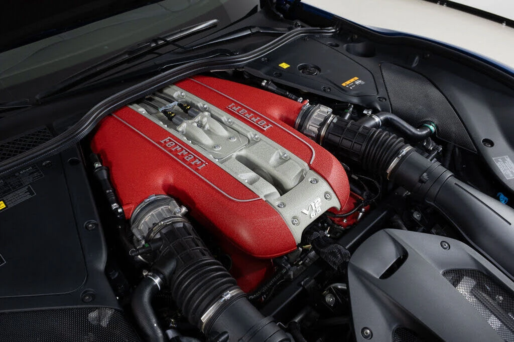 2021 Ferrari 812 GTS - Image 27 of 31