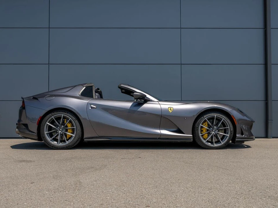 2021 Ferrari 812 GTS - Image 7 of 7