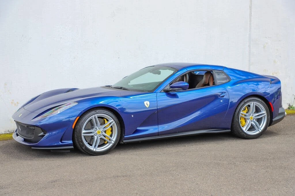 2021 Ferrari 812 GTS - Image 13 of 31