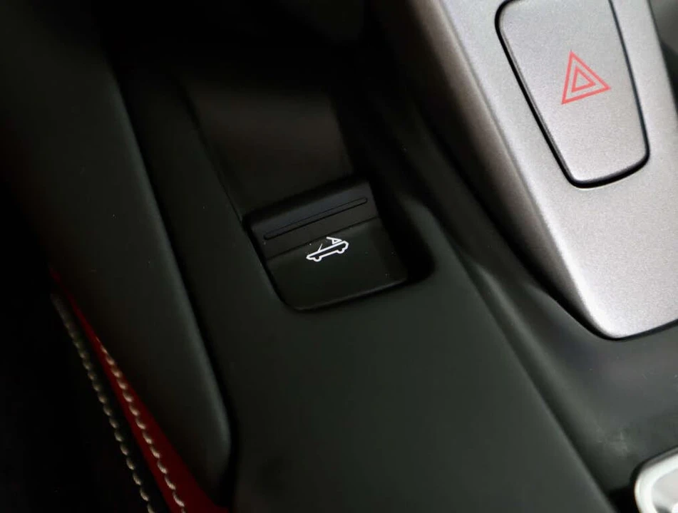 2021 Ferrari 812 GTS - Image 30 of 31