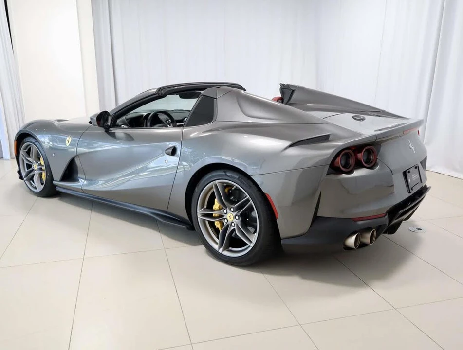 2021 Ferrari 812 GTS - Image 3 of 31