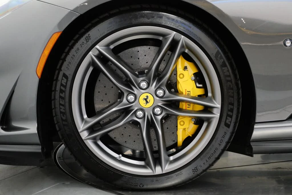 2021 Ferrari 812 GTS - Image 9 of 31