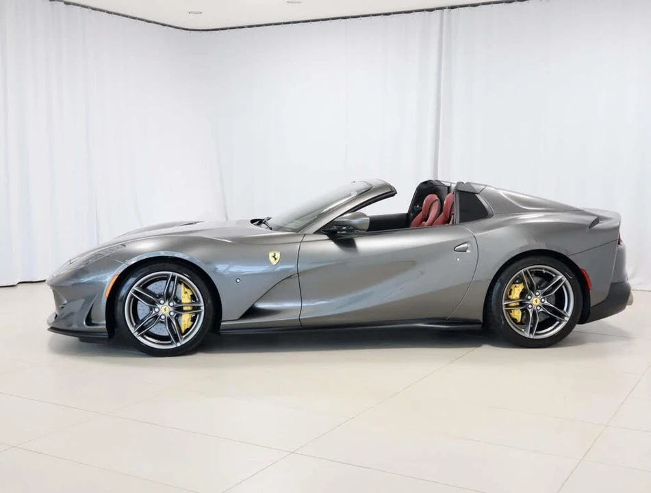 2021 Ferrari 812 GTS - Image 2 of 31