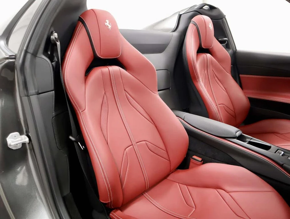2021 Ferrari 812 GTS - Image 16 of 31