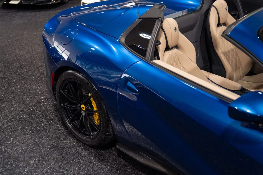 2021 Ferrari 812 GTS - Image 16 of 31