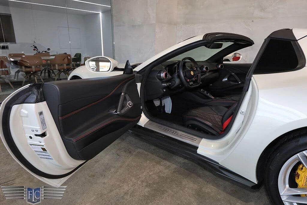 2021 Ferrari 812 GTS - Image 19 of 31