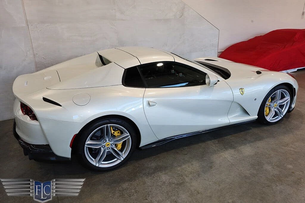 2021 Ferrari 812 GTS - Image 17 of 31
