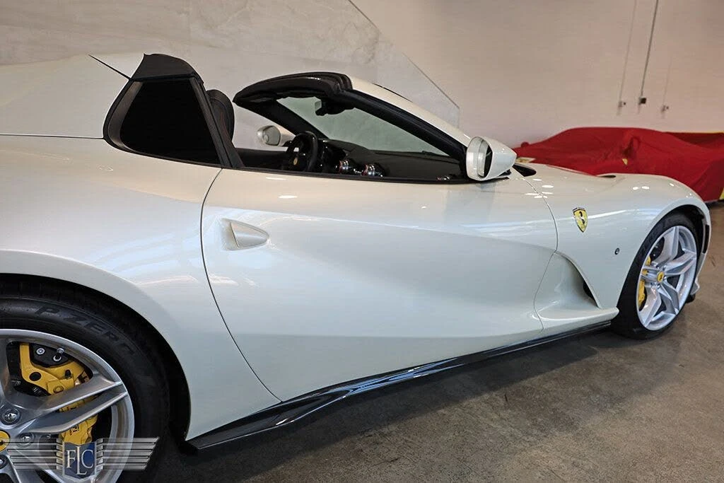 2021 Ferrari 812 GTS - Image 12 of 31