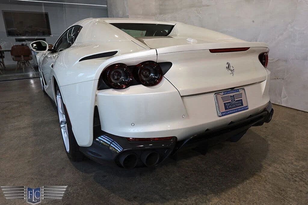2021 Ferrari 812 GTS - Image 10 of 31