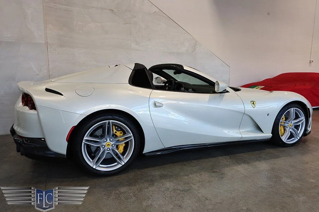 2021 Ferrari 812 GTS - Image 5 of 31
