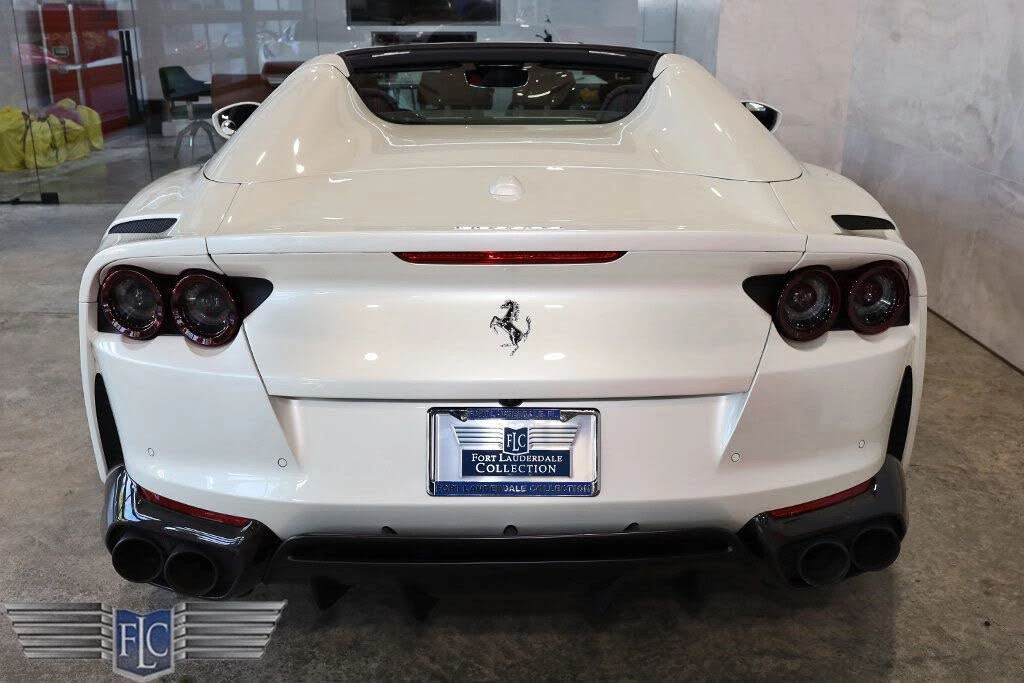 2021 Ferrari 812 GTS - Image 8 of 31
