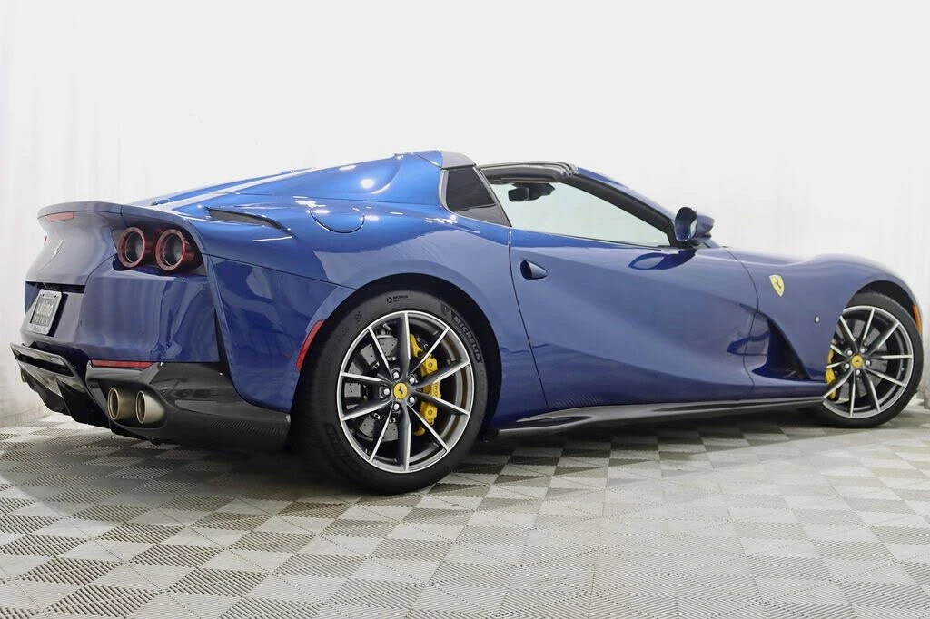 2021 Ferrari 812 GTS - Image 13 of 31