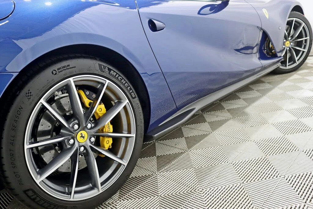 2021 Ferrari 812 GTS - Image 16 of 31