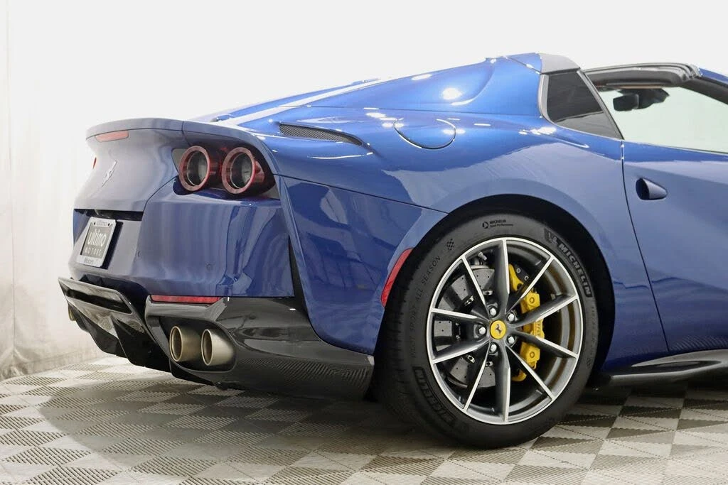2021 Ferrari 812 GTS - Image 14 of 31