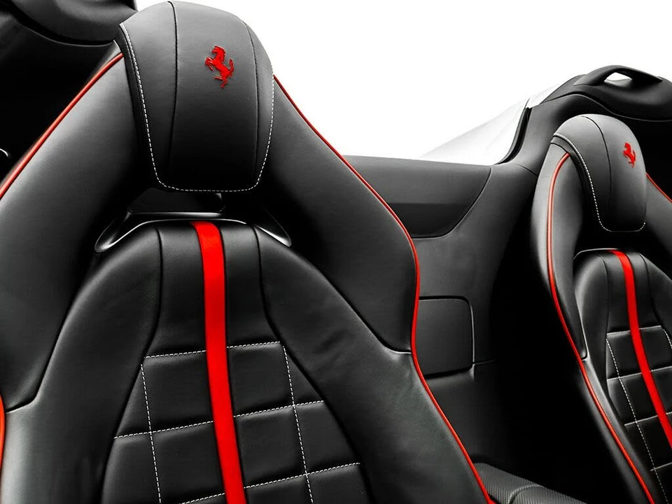 2021 Ferrari 812 GTS - Image 22 of 31