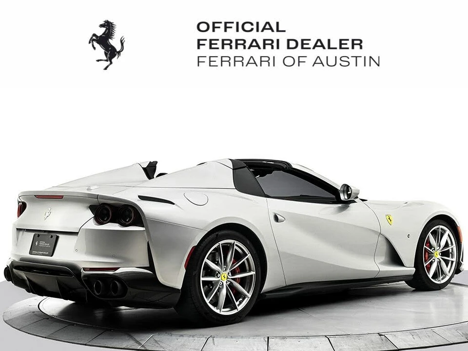 2021 Ferrari 812 GTS - Image 8 of 31
