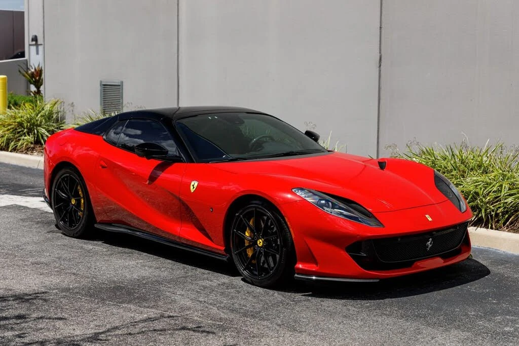 2021 Ferrari 812 GTS - Image 7 of 31