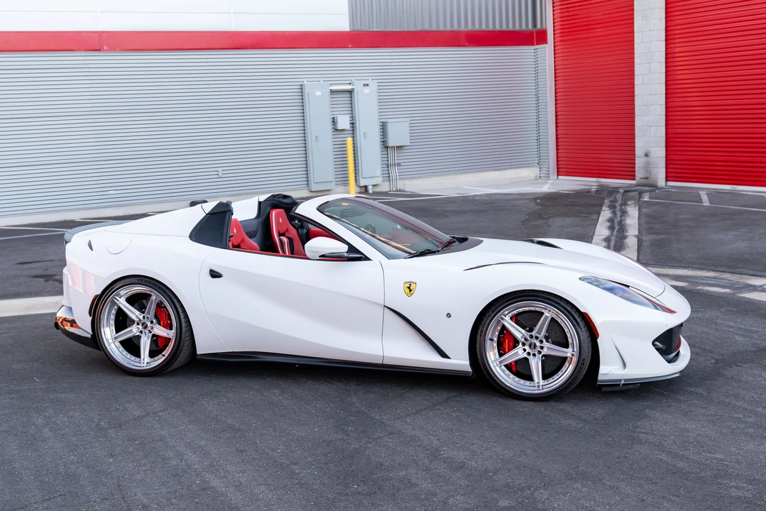 2021 Ferrari 812 GTS - Image 2 of 31