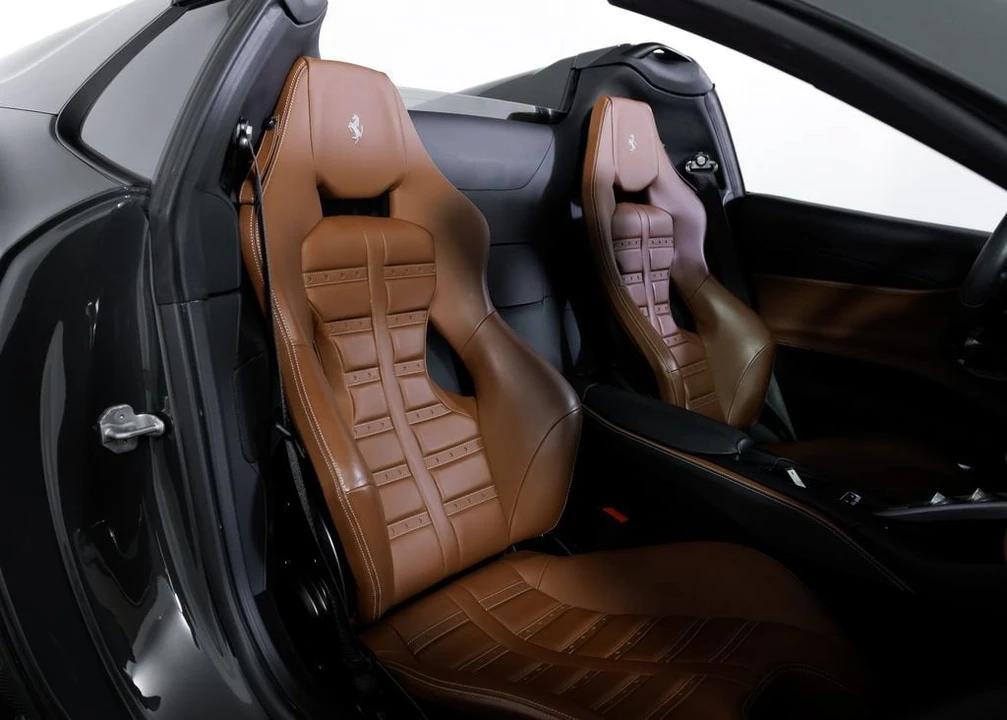 2021 Ferrari 812 GTS - Image 26 of 31