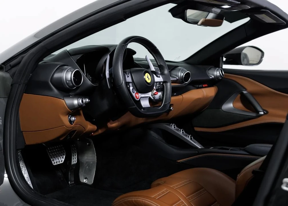 2021 Ferrari 812 GTS - Image 22 of 31