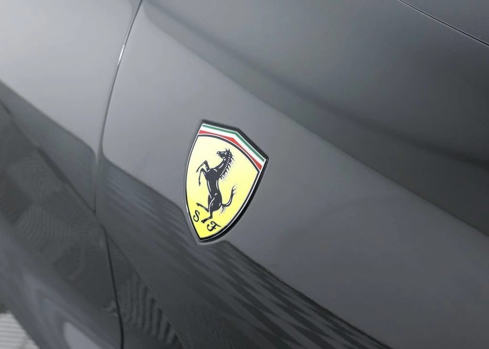 2021 Ferrari 812 GTS - Image 19 of 31