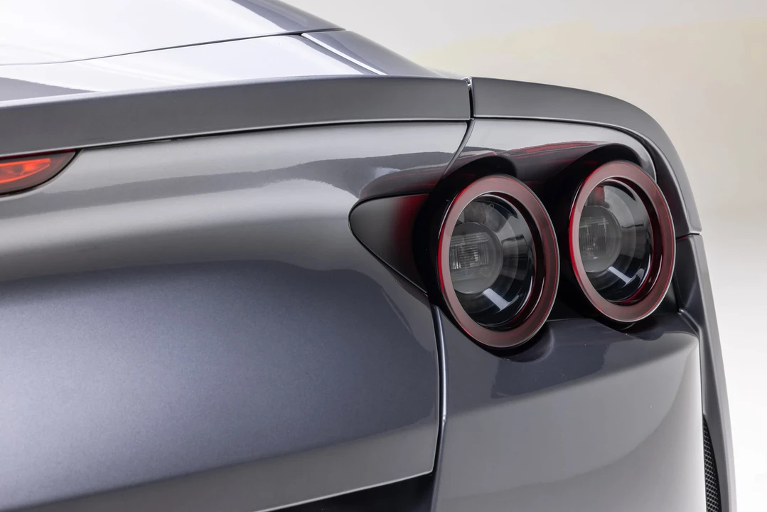 2021 Ferrari 812 GTS - Image 28 of 31